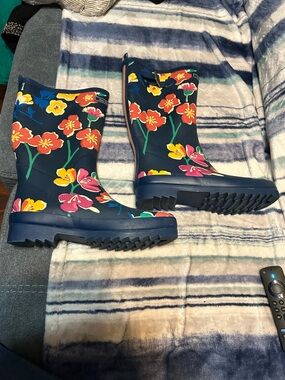 Vera Bradley Navy Floral Rain Boots with Multicolor Blooms